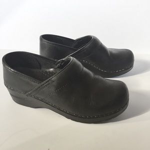 Dansko Black Leather Classic Clogs 36